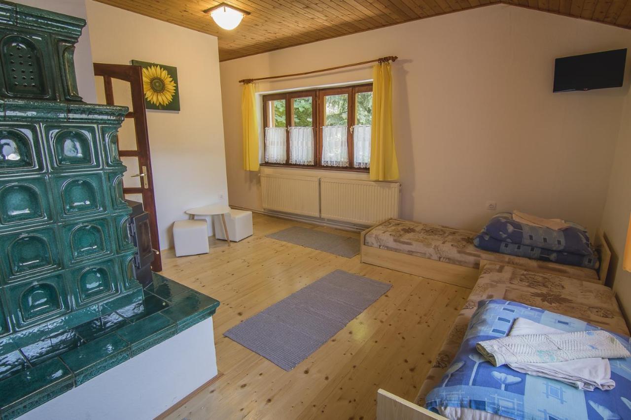 Orsegi Patakparti Alpaka Panzio Bed & Breakfast Kisrakos Exterior photo